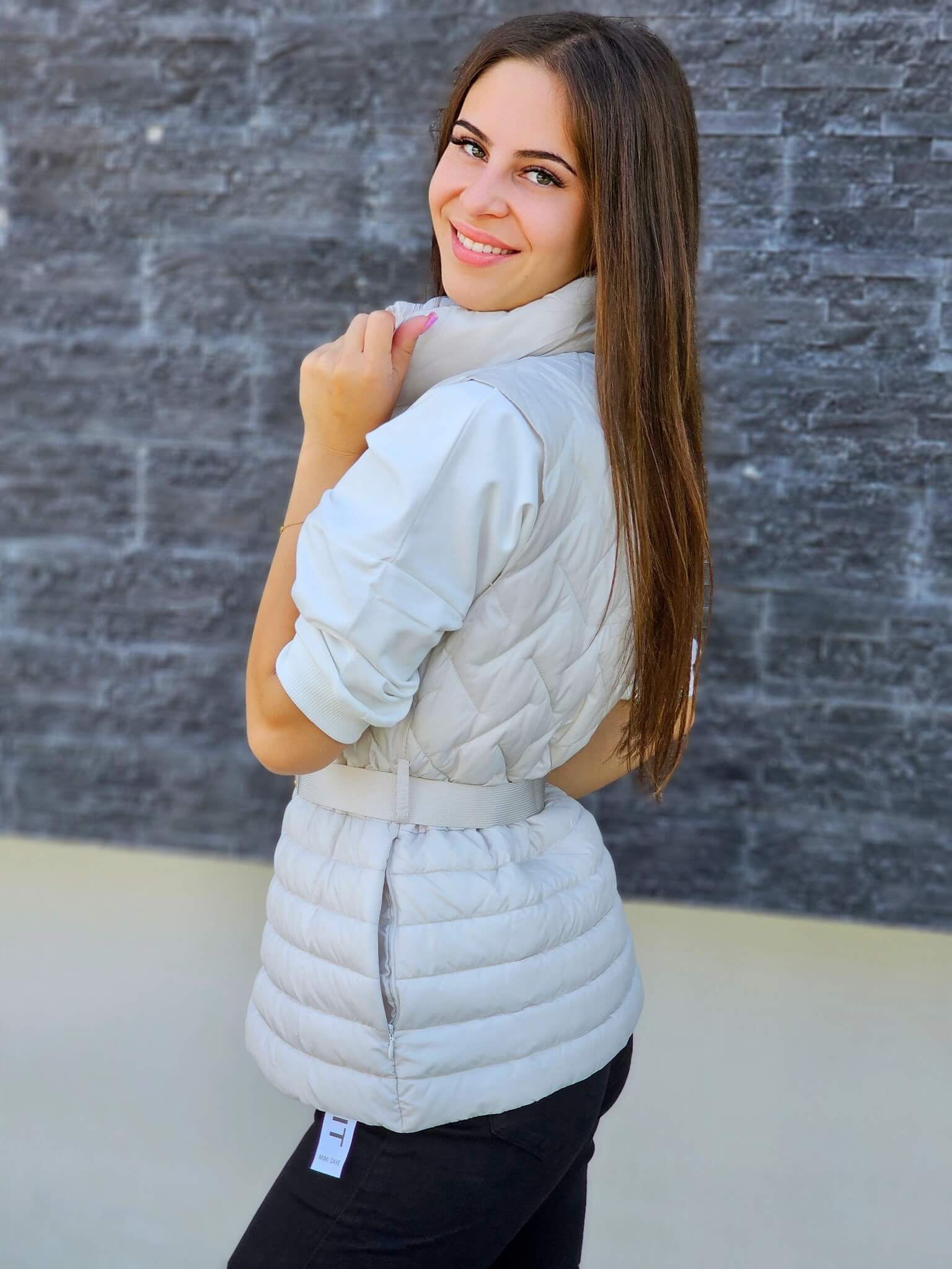 Kamizelka pikowana z paskiem