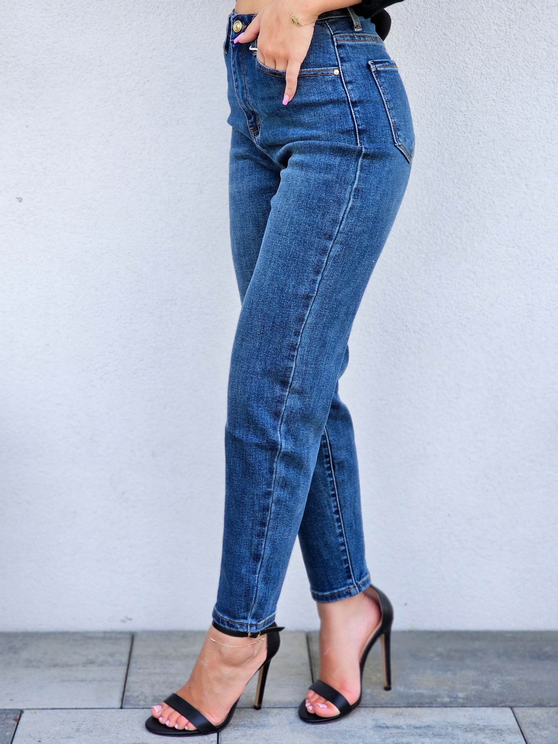 Jeansy Mom Fit – M-Sara