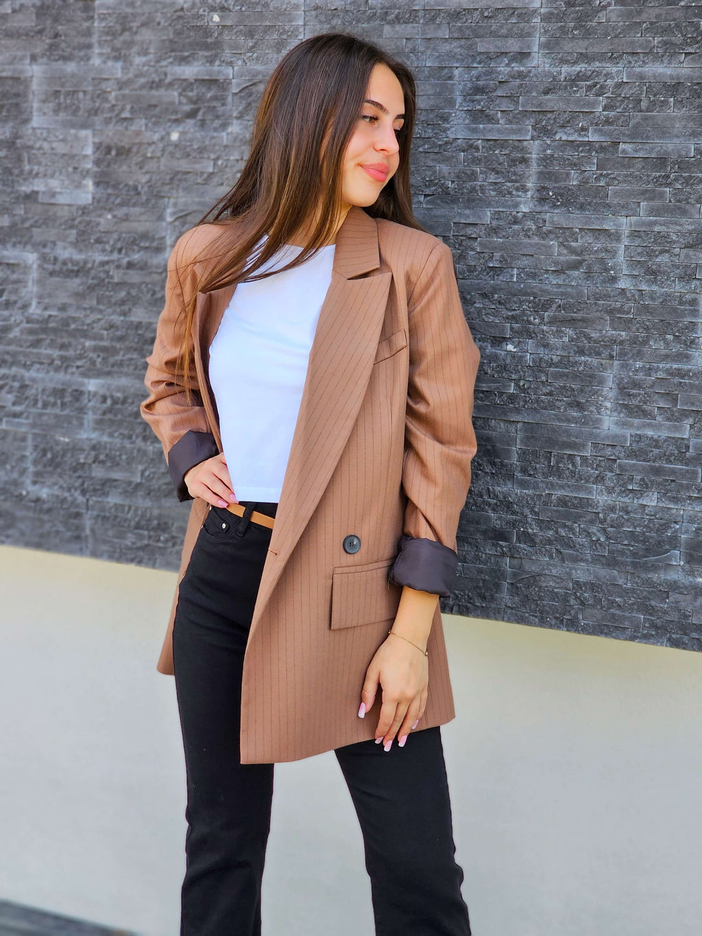 Marynarka w prążki – klasyczna elegancja w nowoczesnym wydaniu