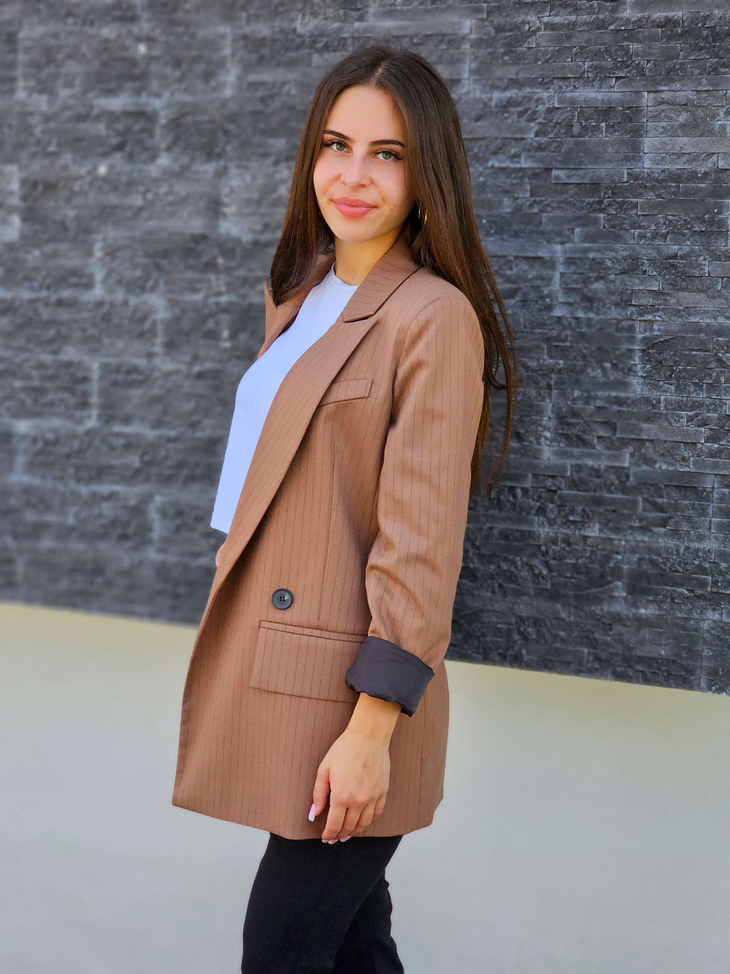 Marynarka w prążki – klasyczna elegancja w nowoczesnym wydaniu