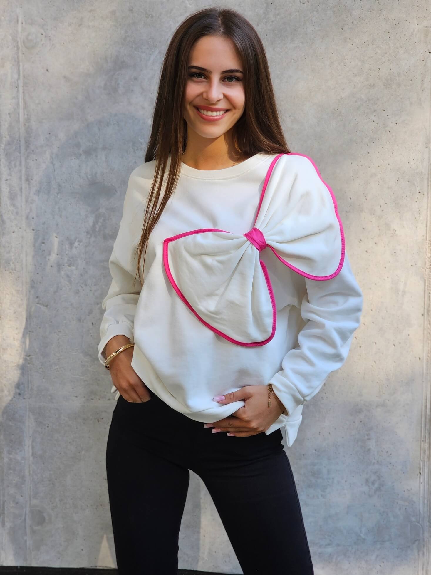 Bluza z dużą kokardą