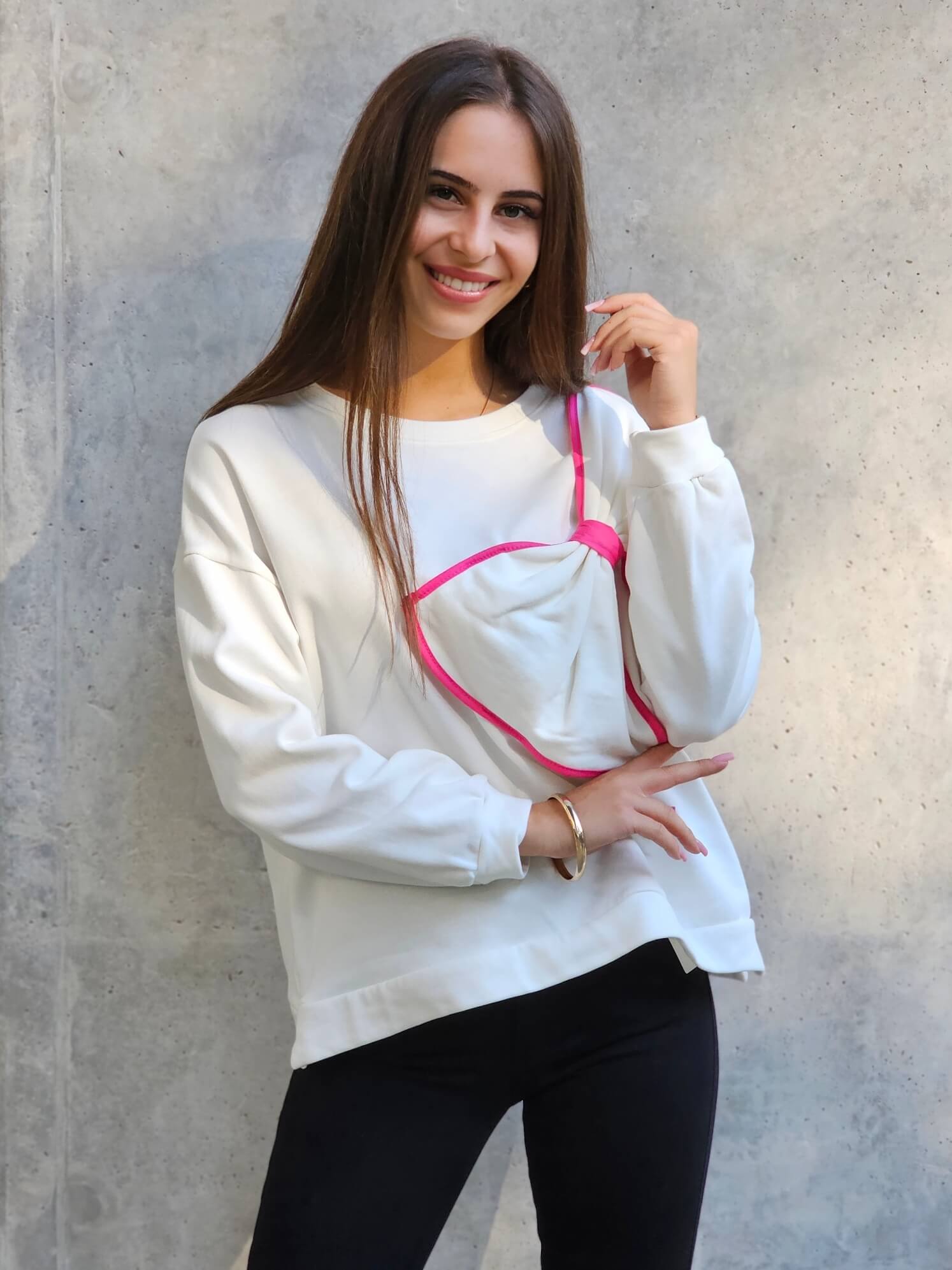 Bluza z dużą kokardą