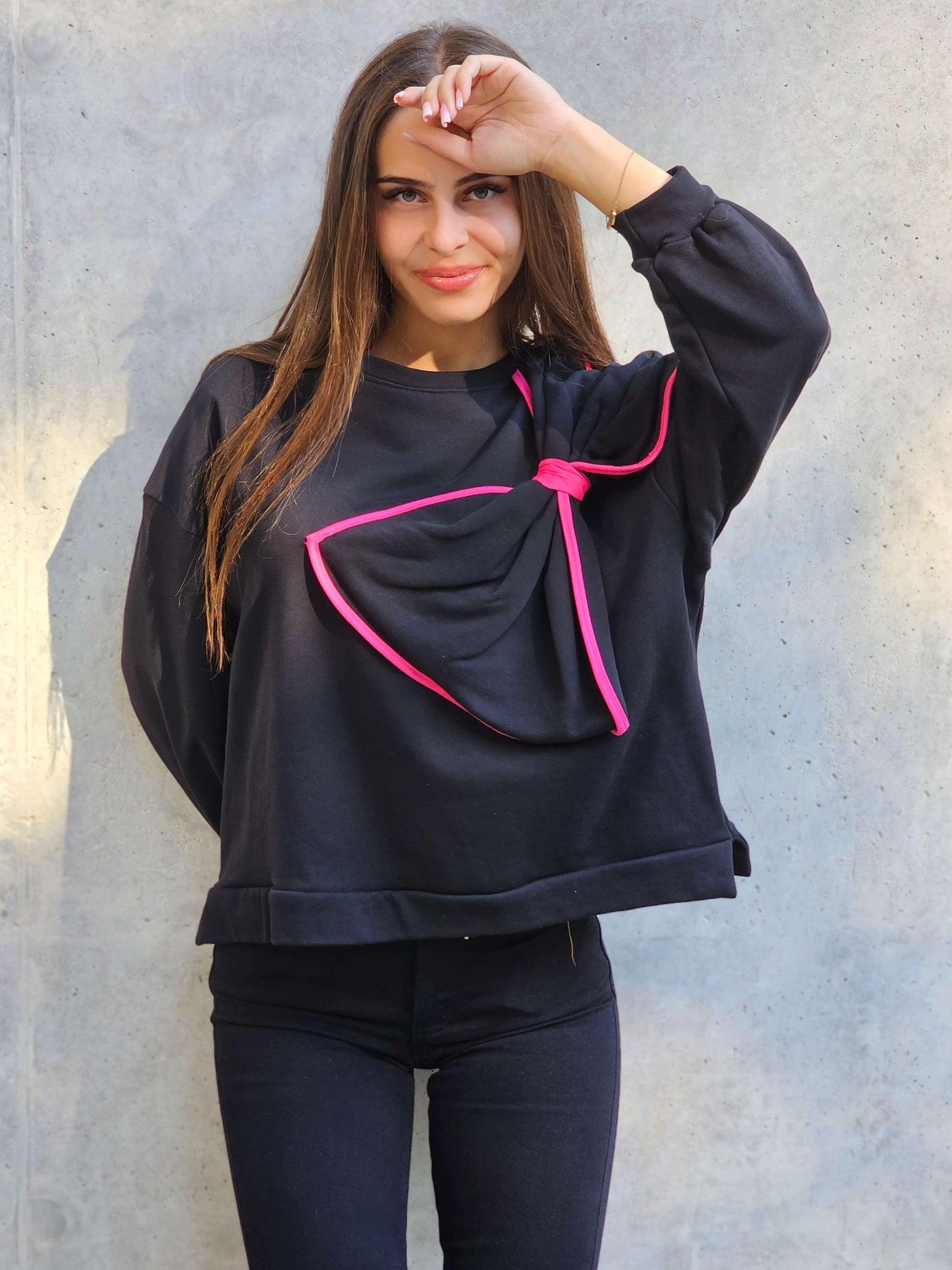 Bluza z dużą kokardą