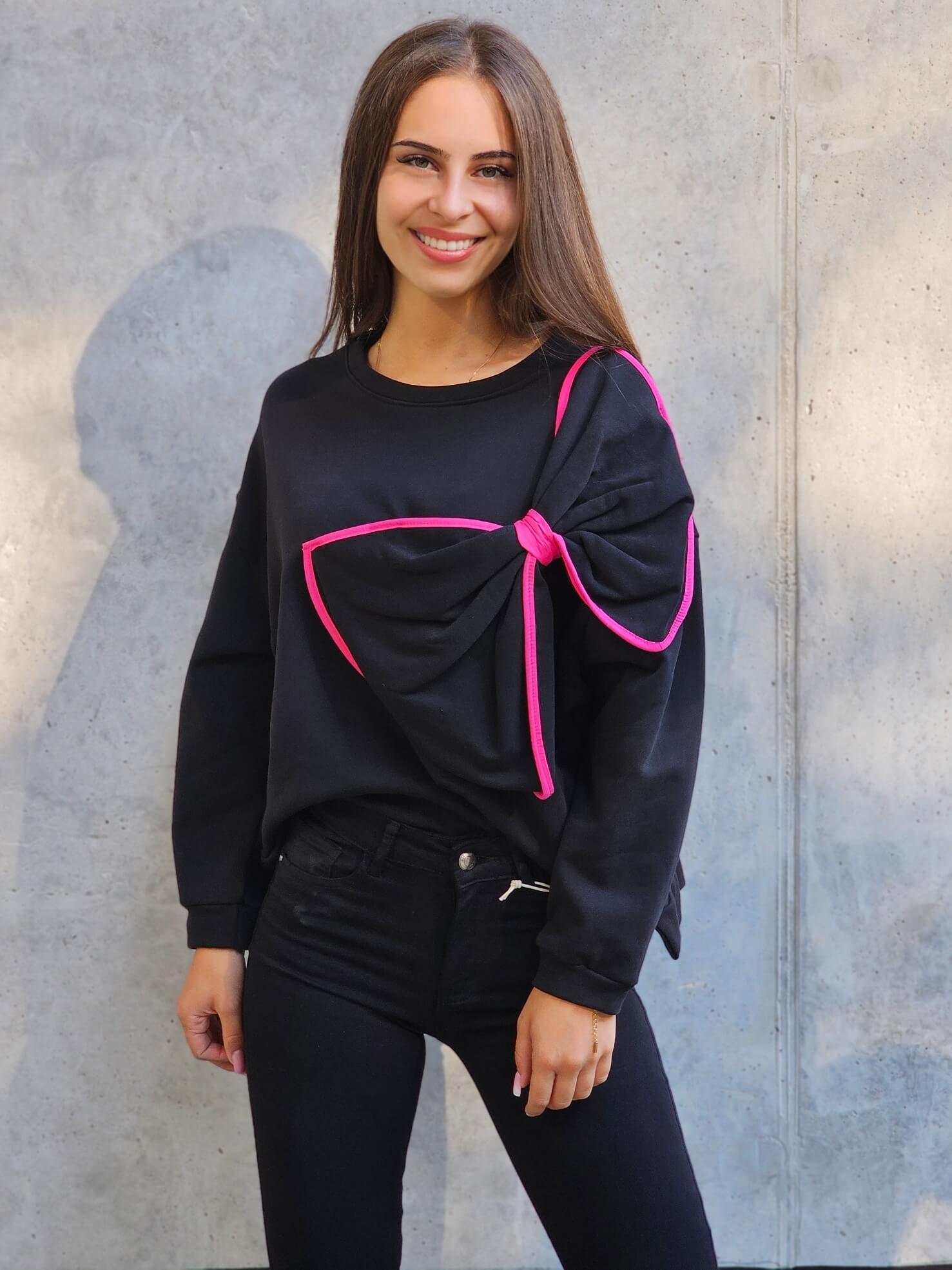 Bluza z dużą kokardą