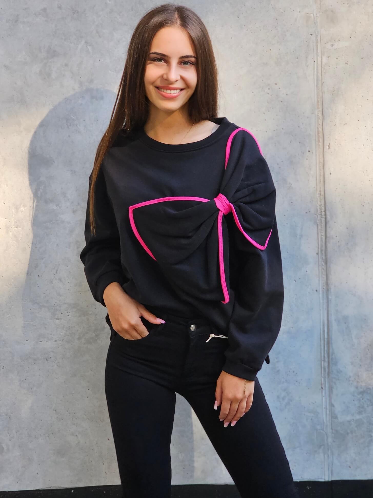 Bluza z dużą kokardą