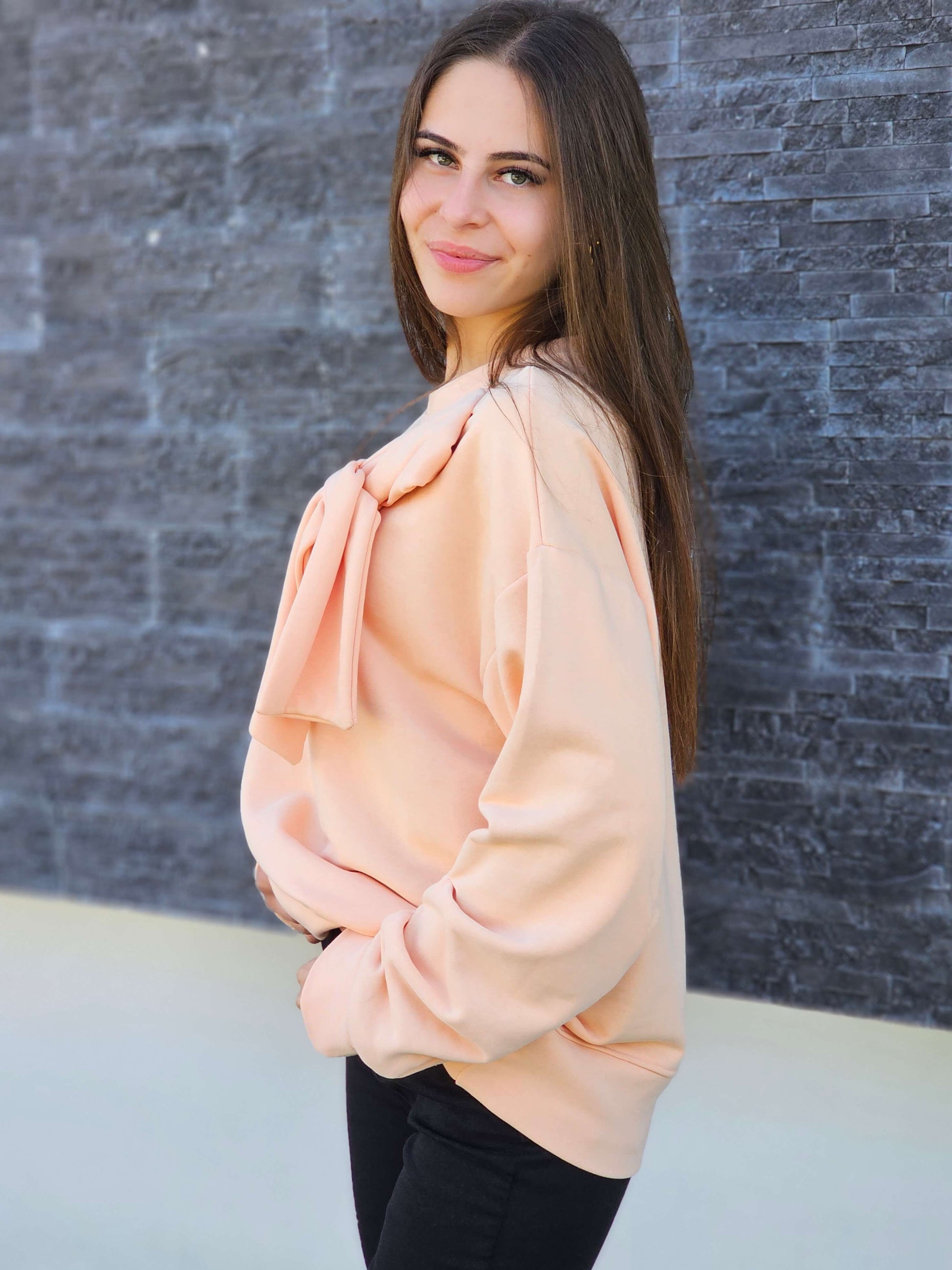 Bluza z dekoracyjną kokardą