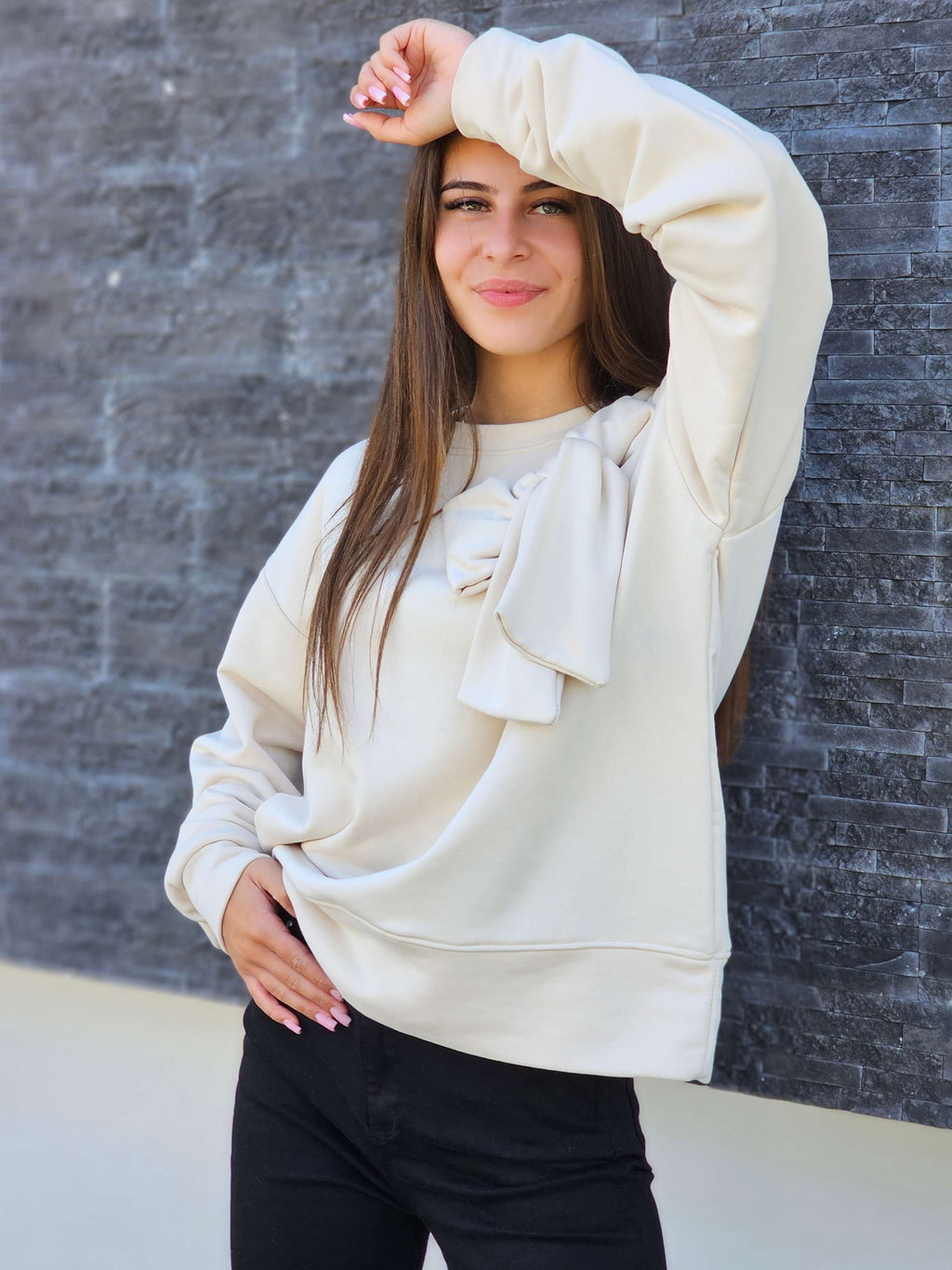 Bluza z dekoracyjną kokardą